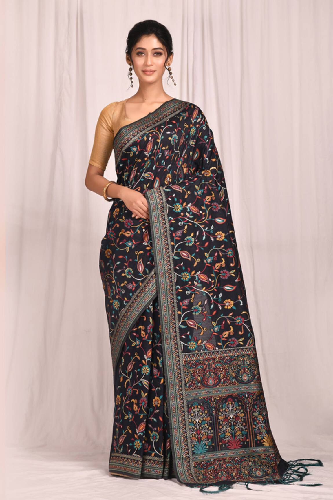 Nazaakat by Samara Singh Floral Motif Woven Saree