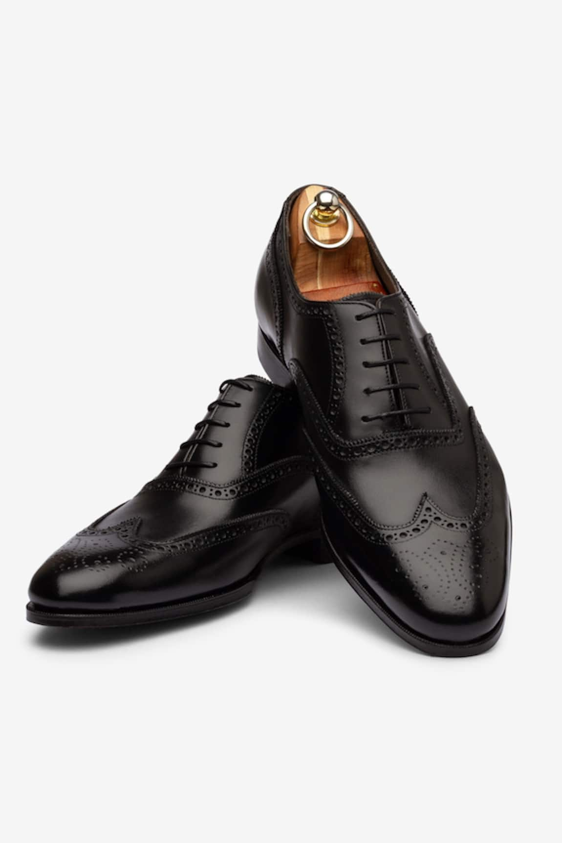 Bridlen Wingtip Oxford Shoes