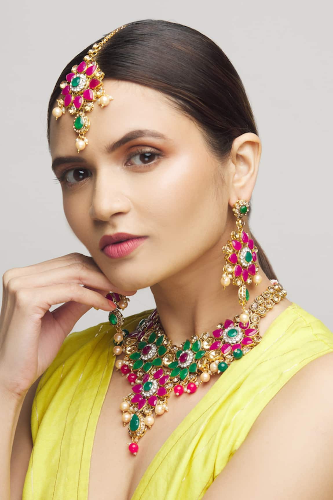 Nayaab by Aleezeh Floral Motif Necklace Set