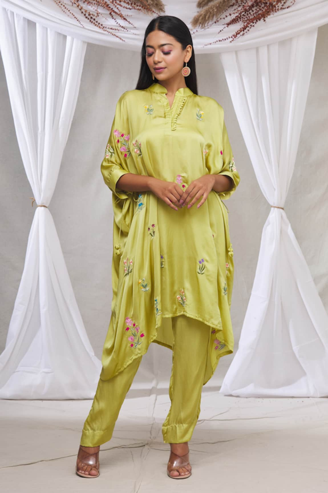 Made in Pinkcity Floral Embroidered Kurta & Pant Set