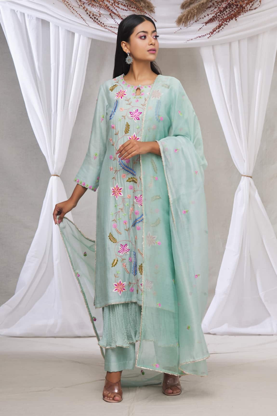 Made in Pinkcity Floral Embroidered Kurta Set