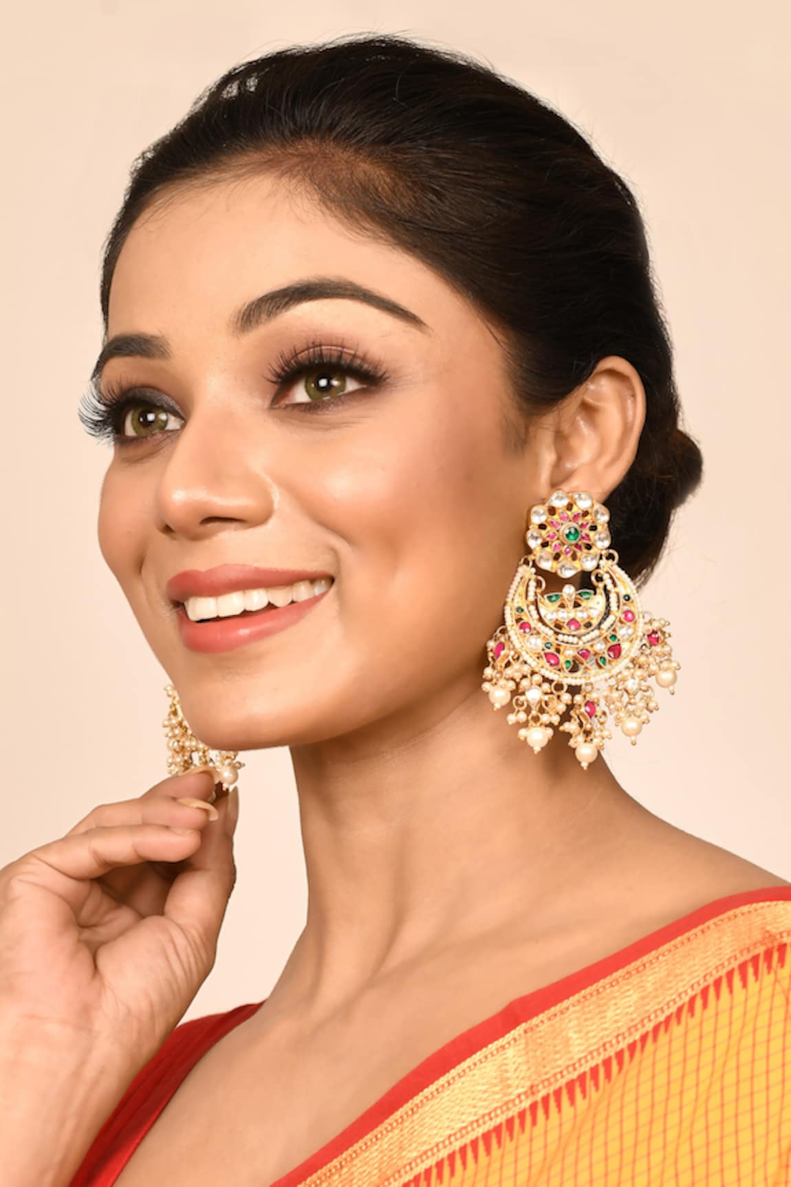 Auraa Trends Kundan Floral Chandbalis