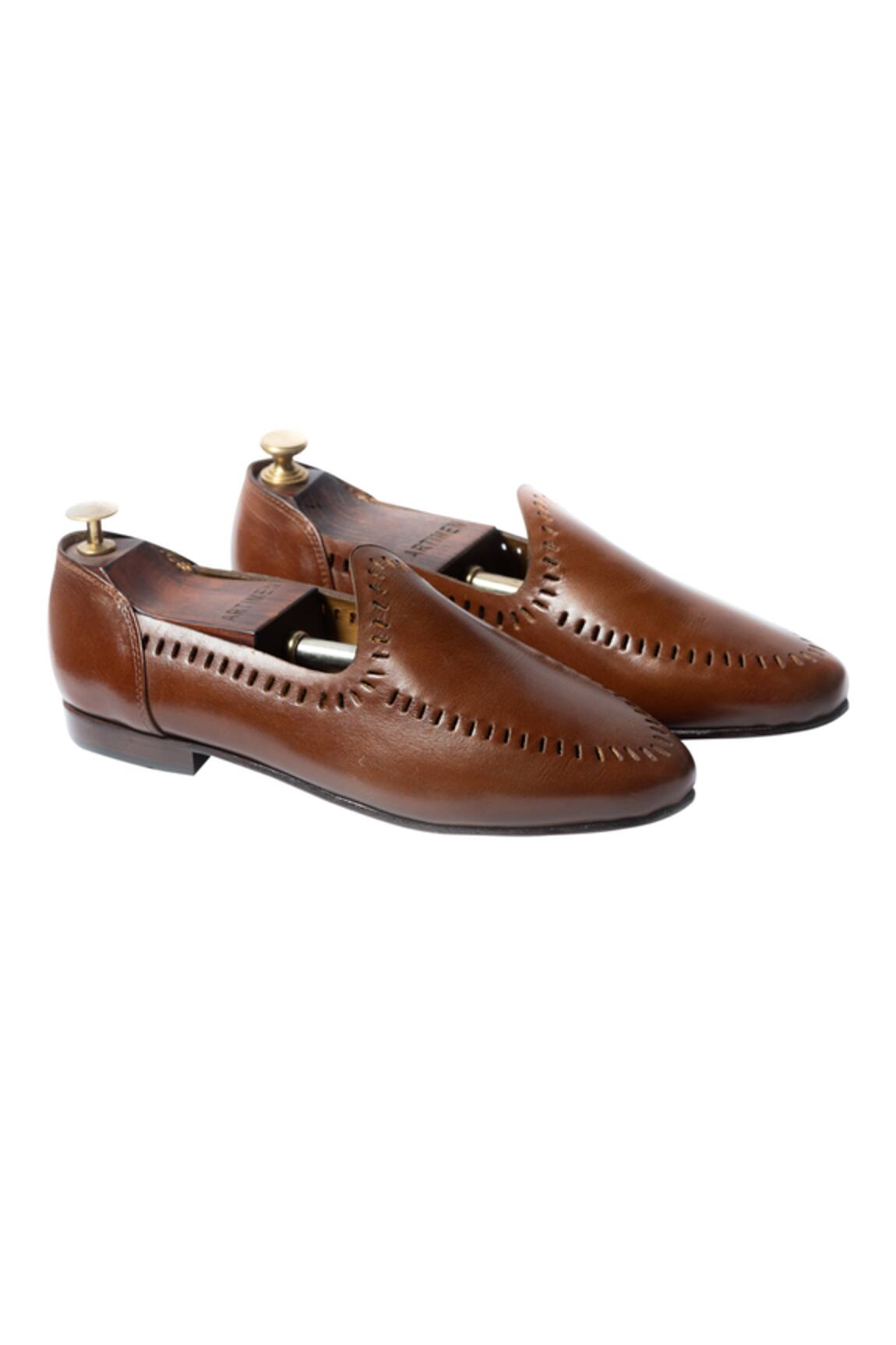 Artimen Handcrafted Cutwork Loafers