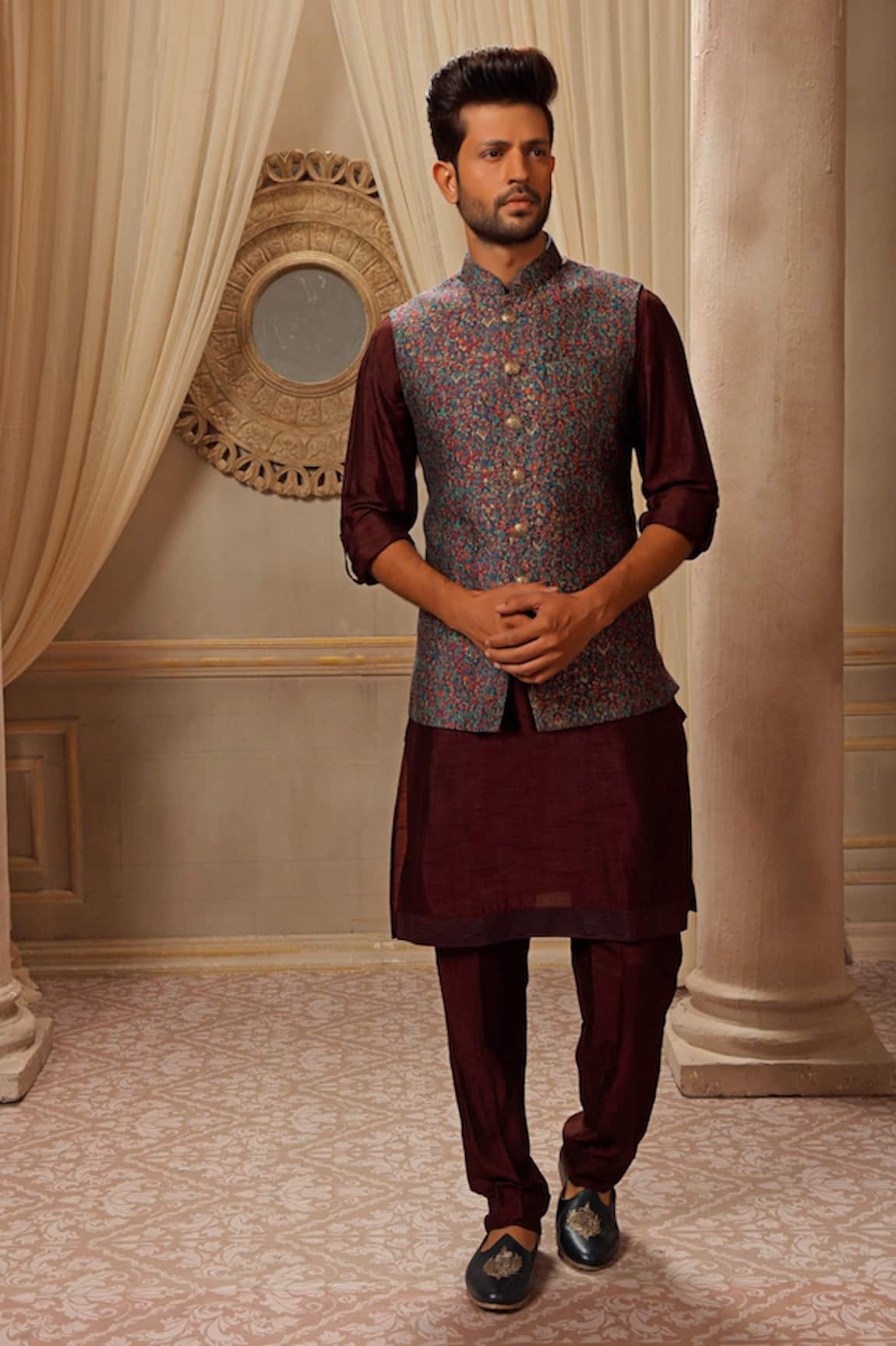 Vanshik Woven Bundi & Kurta Set