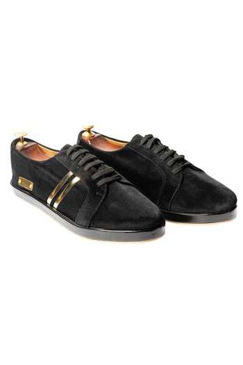 Artimen Velvet Sneakers