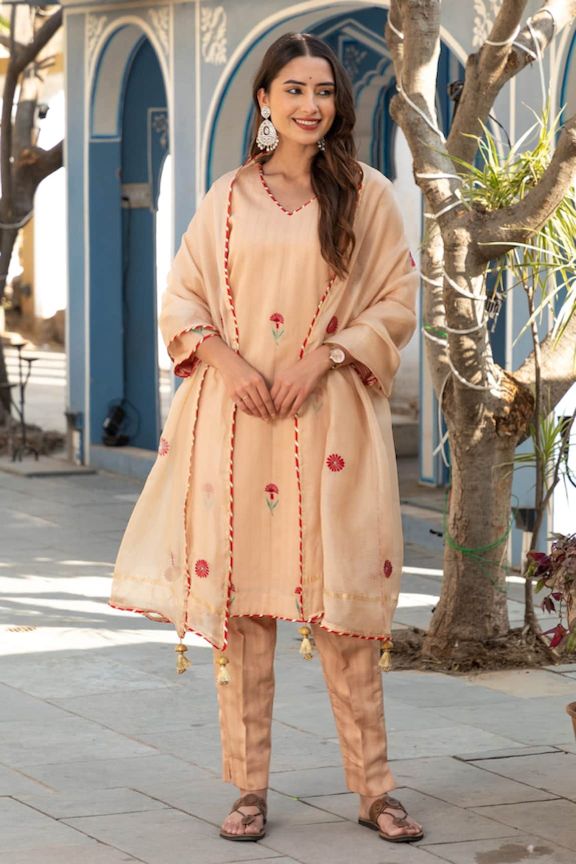 Inara Jaipur Floral Embroidered Chanderi Kurta Set