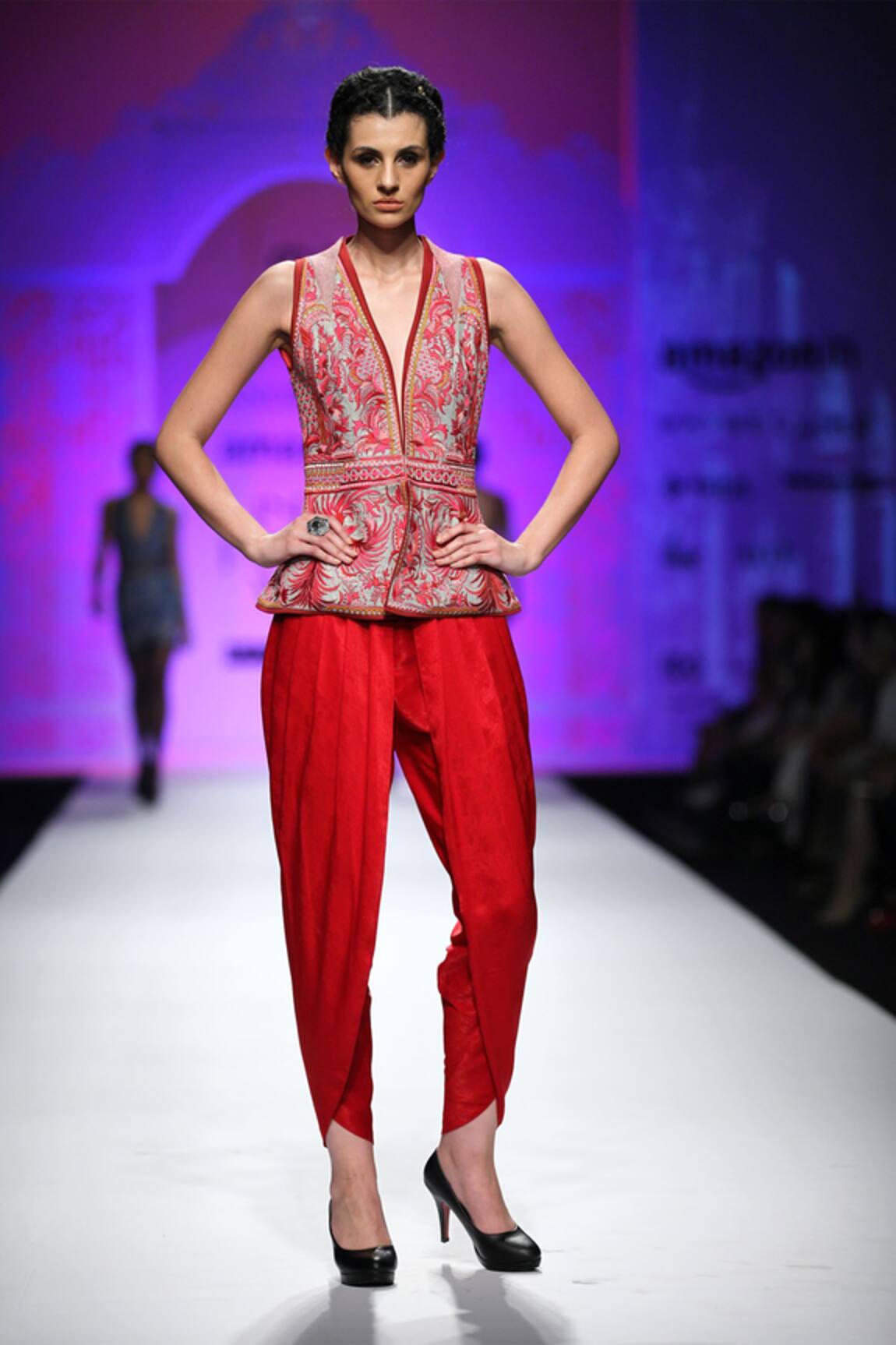 Mandira Wirk Dark pink dhoti pants
