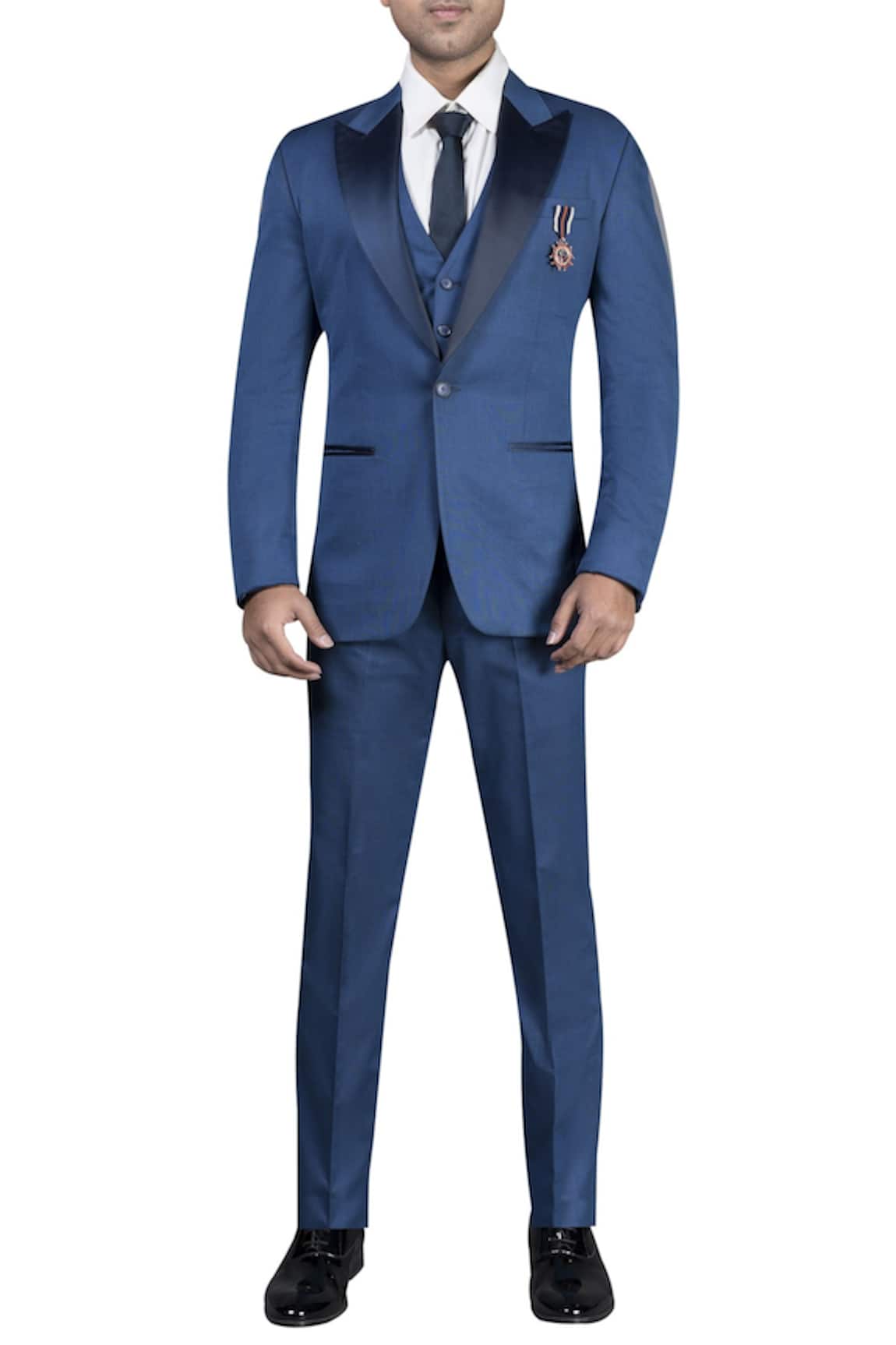 Nivedita Saboo Suit & Tuxedo set