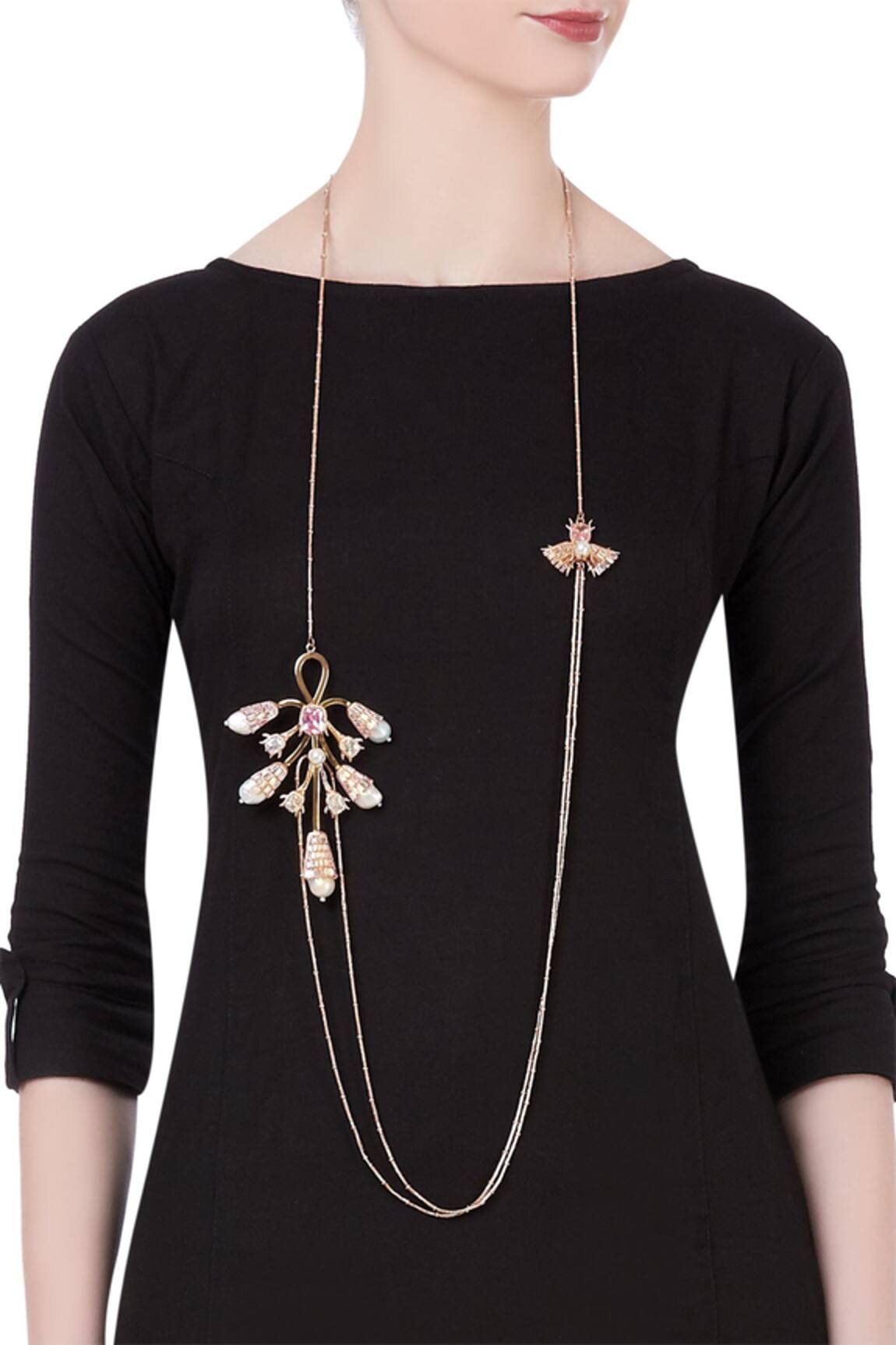 Outhouse Pearl gush necklace 