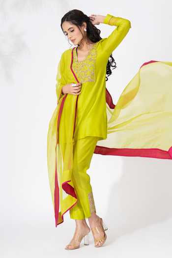 The Aarya Chanderi Sequin Embroidered Kurta Set 
