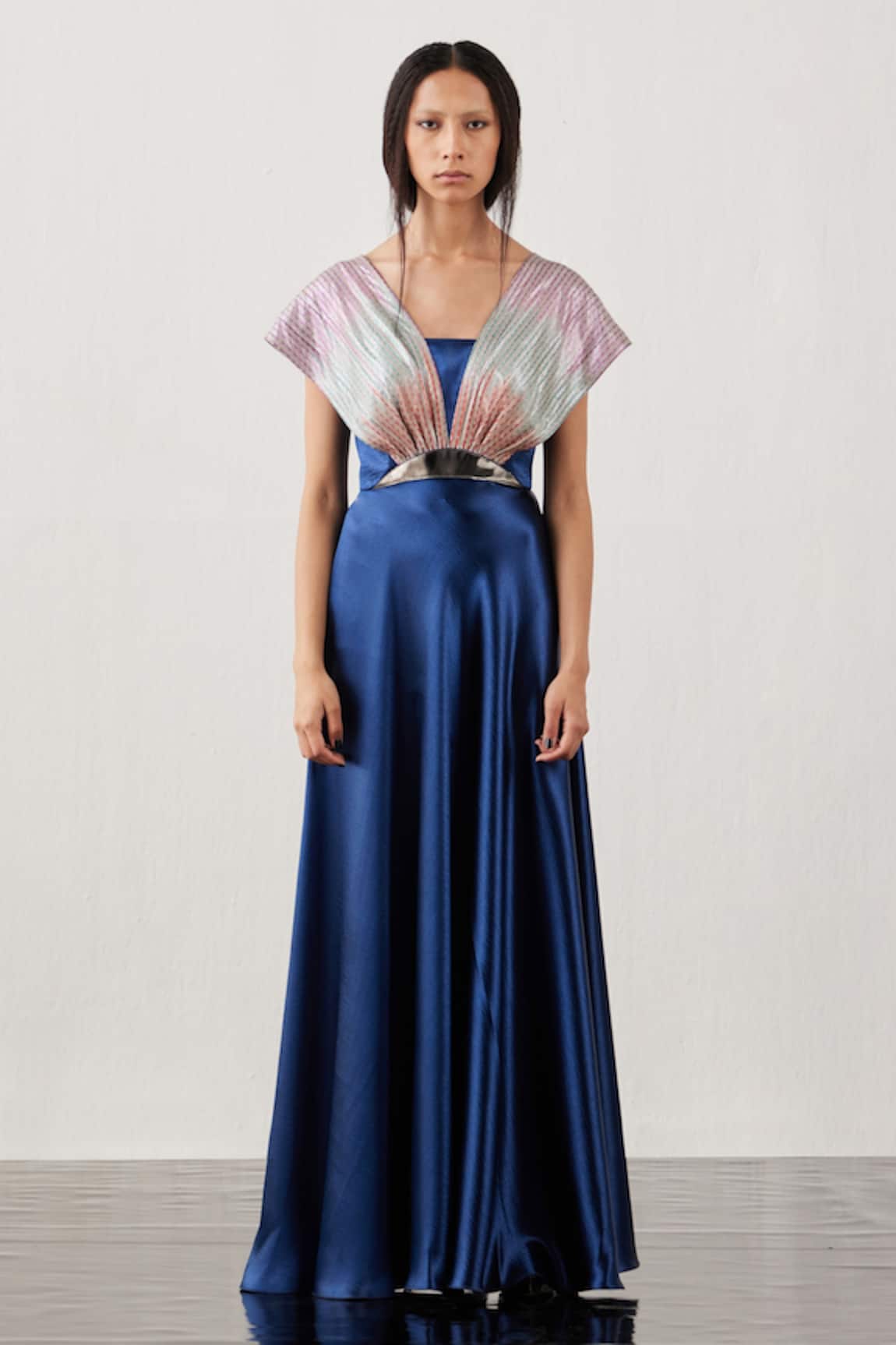 Akhl Gradient Yoke Textured Satin Gown 