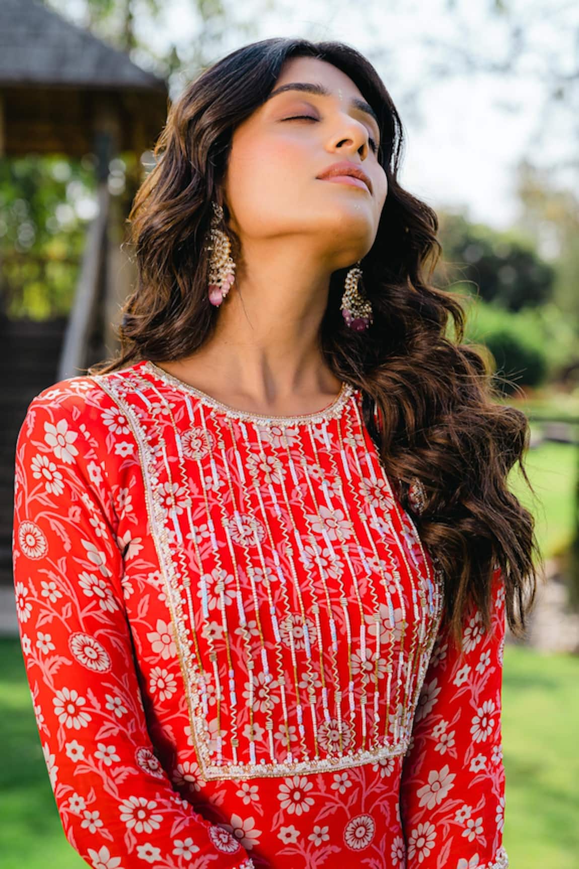 Buy online Women's Mandarin Neck Solid Red A-line Kurti from Kurta Kurtis  for Women by Showoff for ₹699 at 60% off | 2024 Limeroad.com