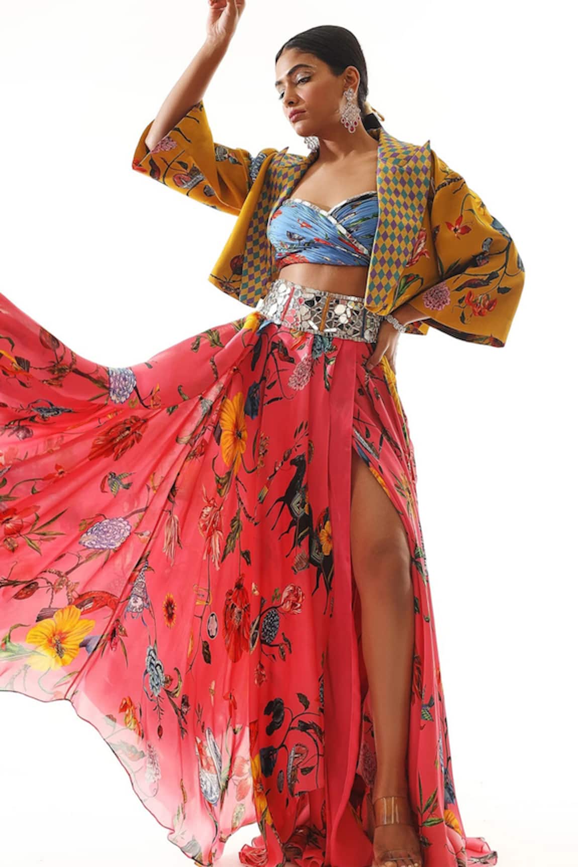 Short lehenga designs for the quirky bride | Fashion | WeddingSutra