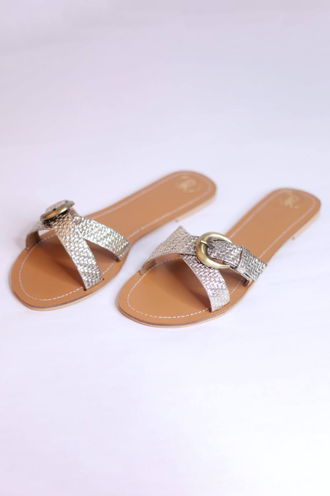 Girls Plain Buckle Flat Sandals