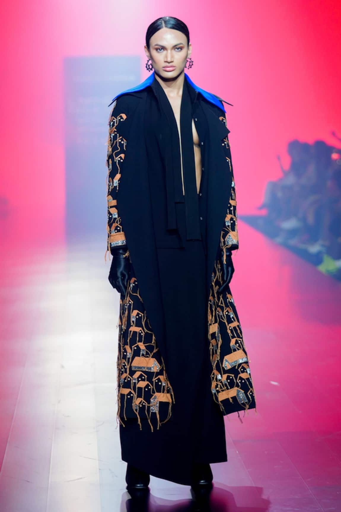 Shahin Mannan Contrast Collared Shirt