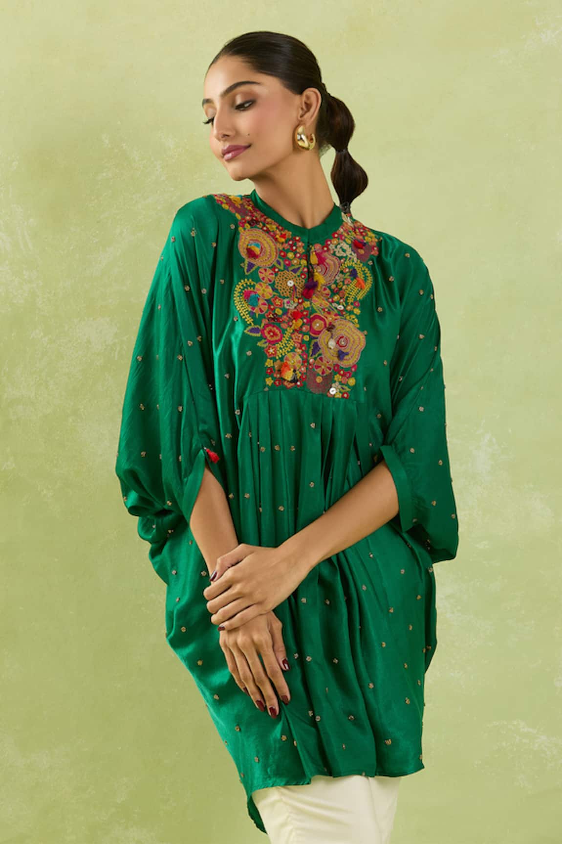 SHRADDHA RAMBHIA Multicolor Embroidered Green Tunic 