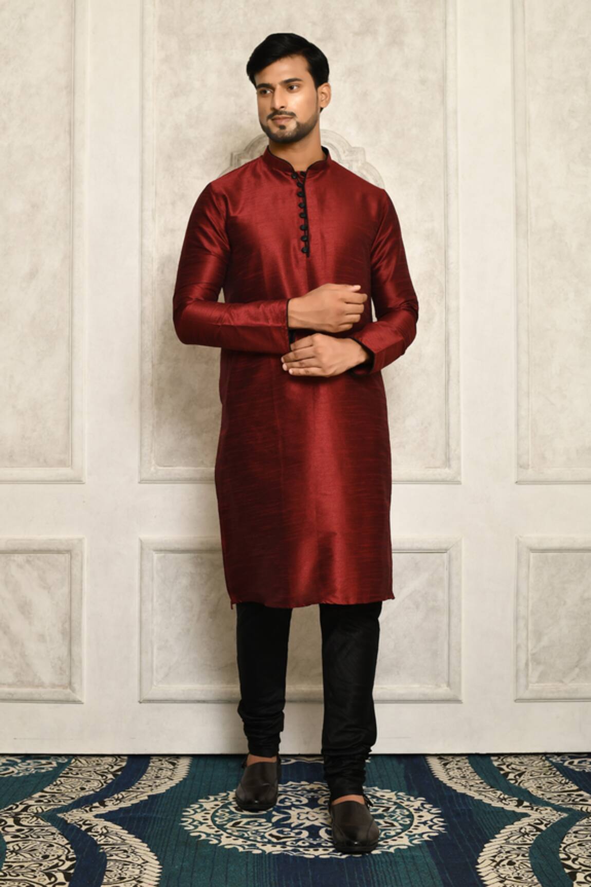 Aryavir Malhotra Straight Mandarin Collar Kurta Set