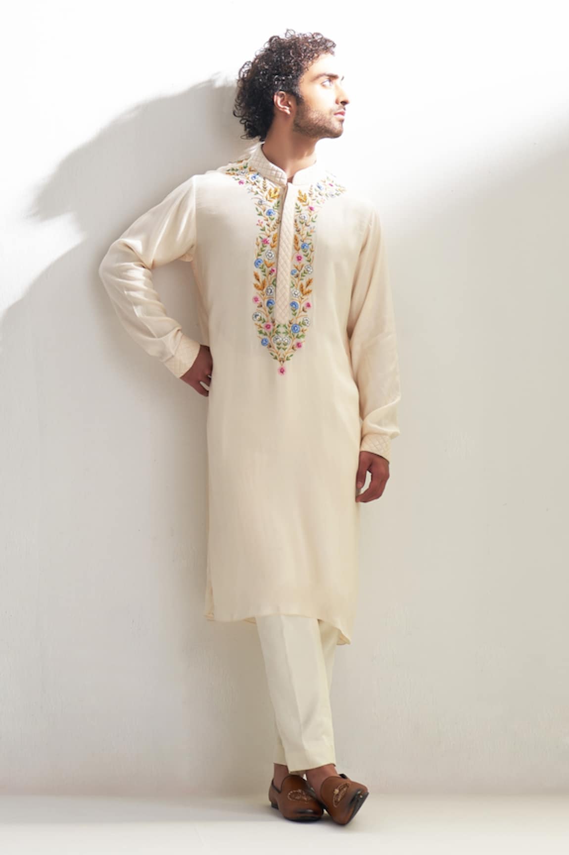 Agraj Jain Kashmiri Embroidered Kurta & Pyjama Set