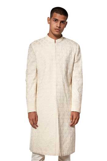 Amaare Embroidered Sherwani Set