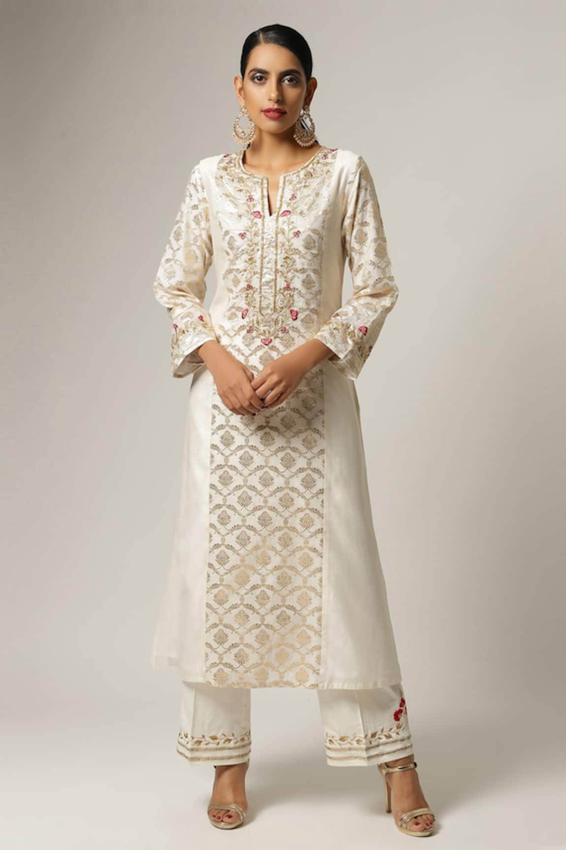 Anantaa By Roohi Embroidered Silk Chanderi Kurta 