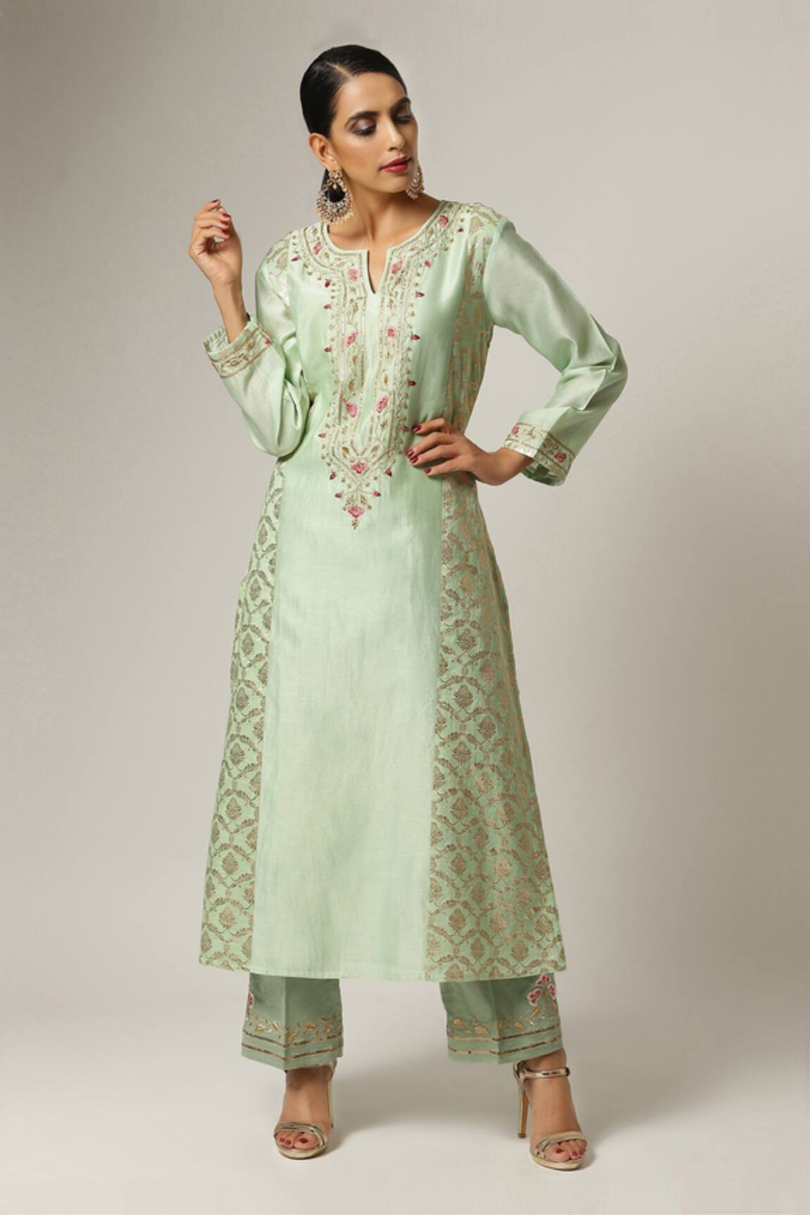 Anantaa by Roohi Embroidered Silk Chanderi Kurta 
