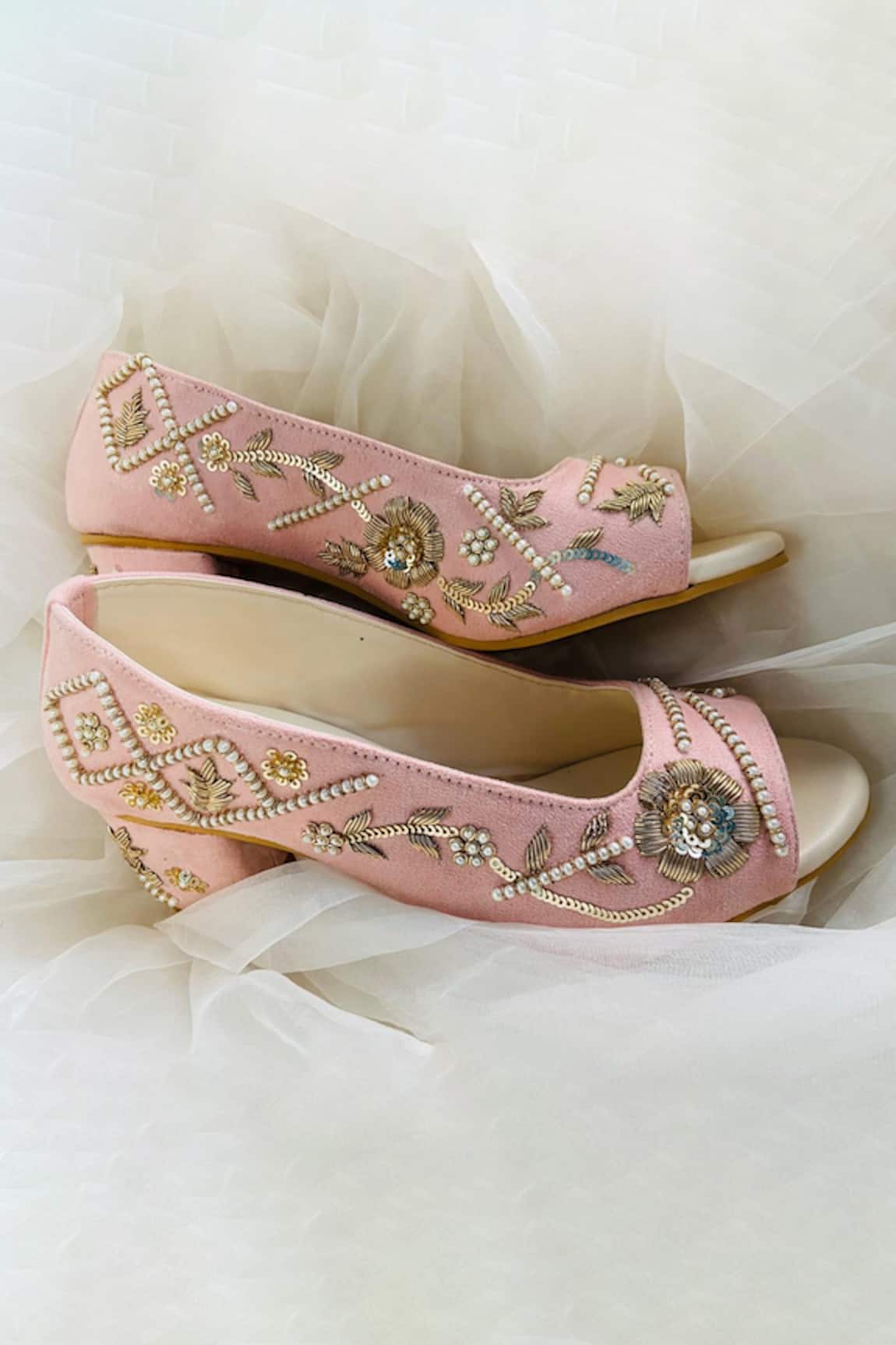 Shiveen Shiveen Pink Embroidered Block Heels 