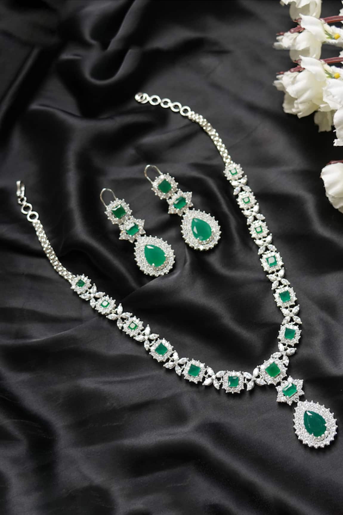 Auraa Trends Rhodium Finish Diamante Necklace Set