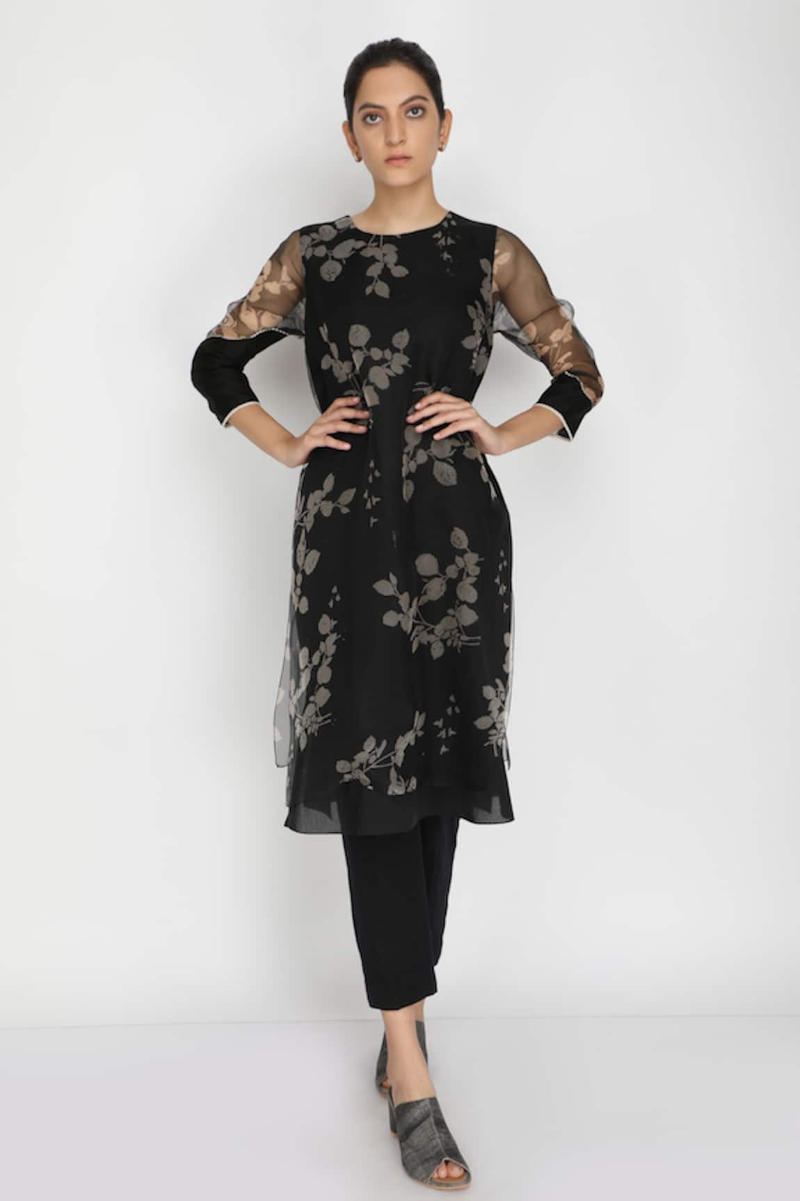 Arcvsh By Pallavi Singh Floral Print Layered Tunic
