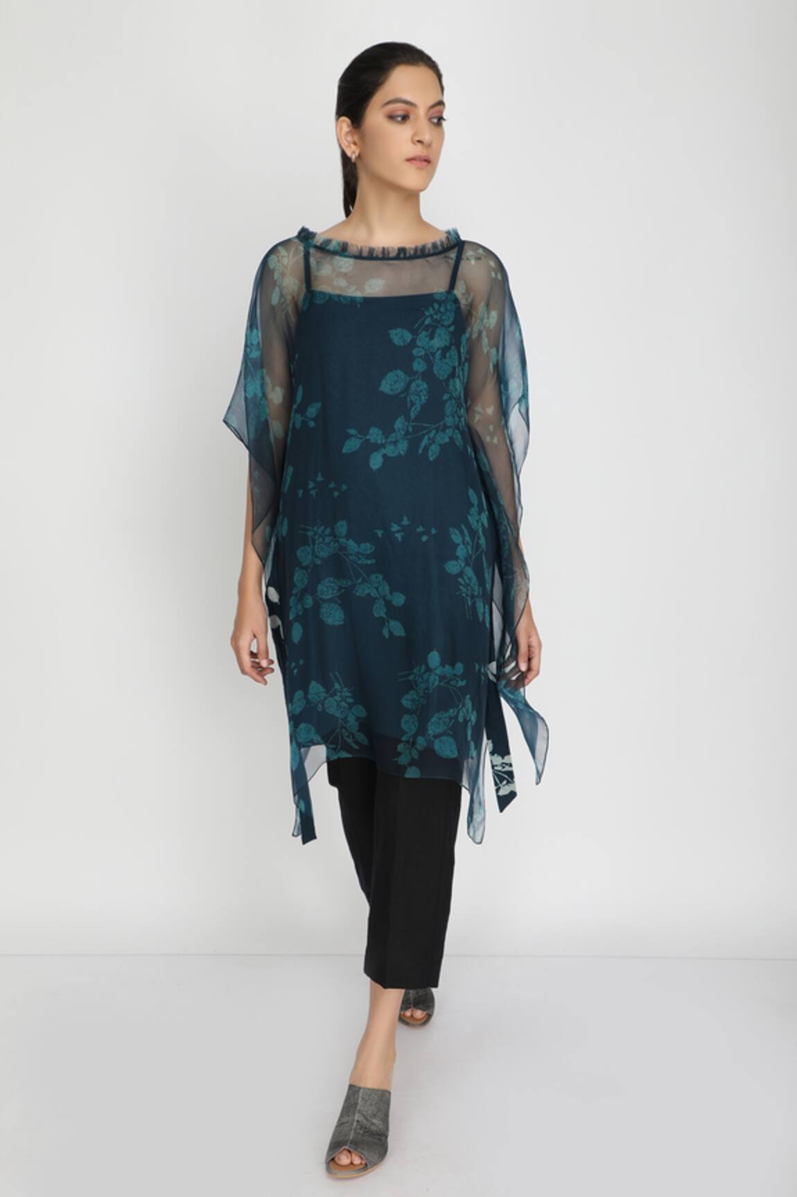 Arcvsh By Pallavi Singh Floral Print Layered Tunic