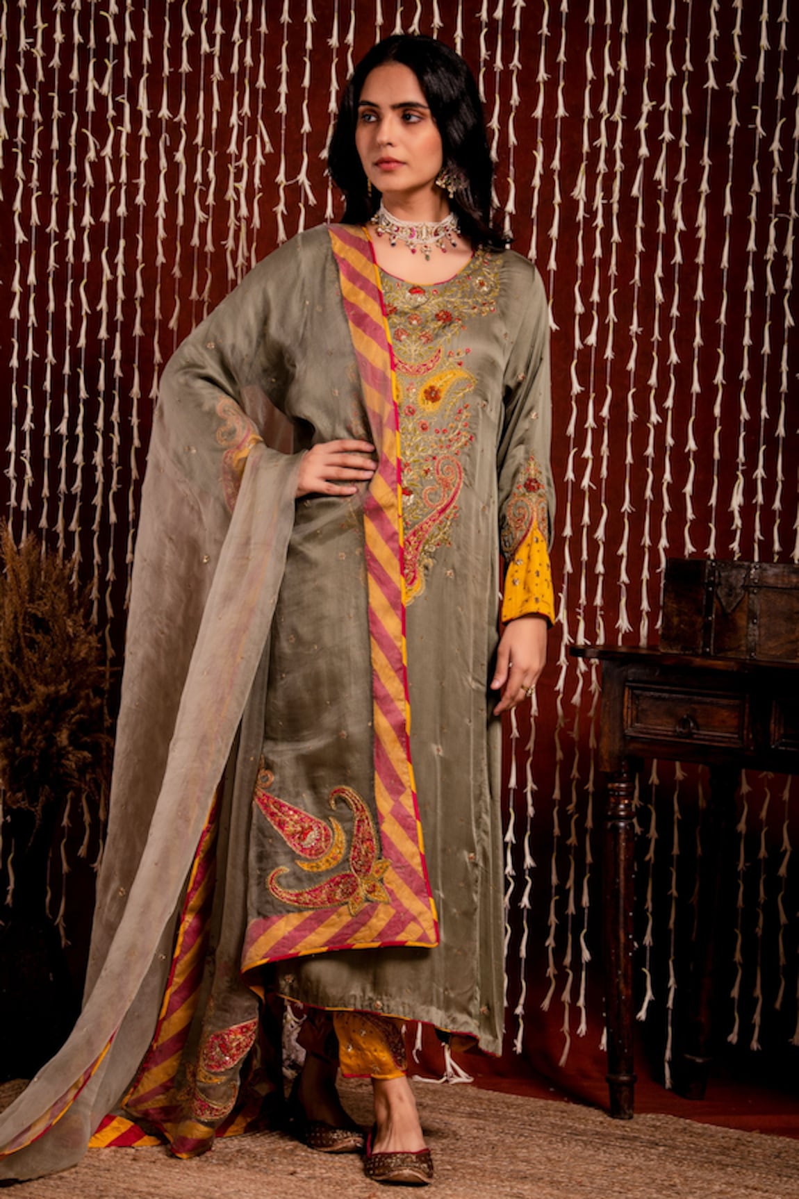 Chandbari Paisley Embroidered Kurta Set