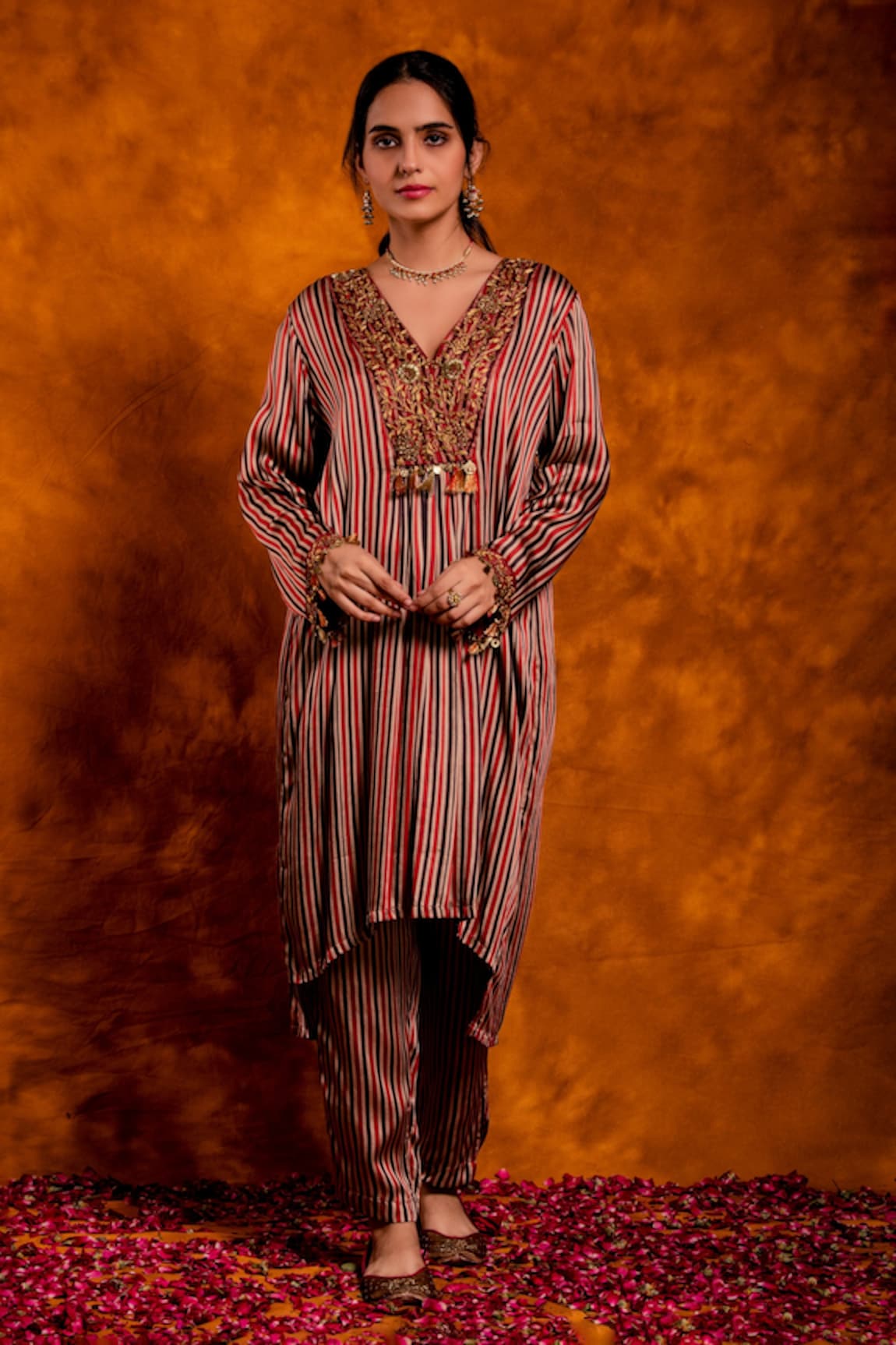 Chandbari Stripe Print Kurta & Pant Set