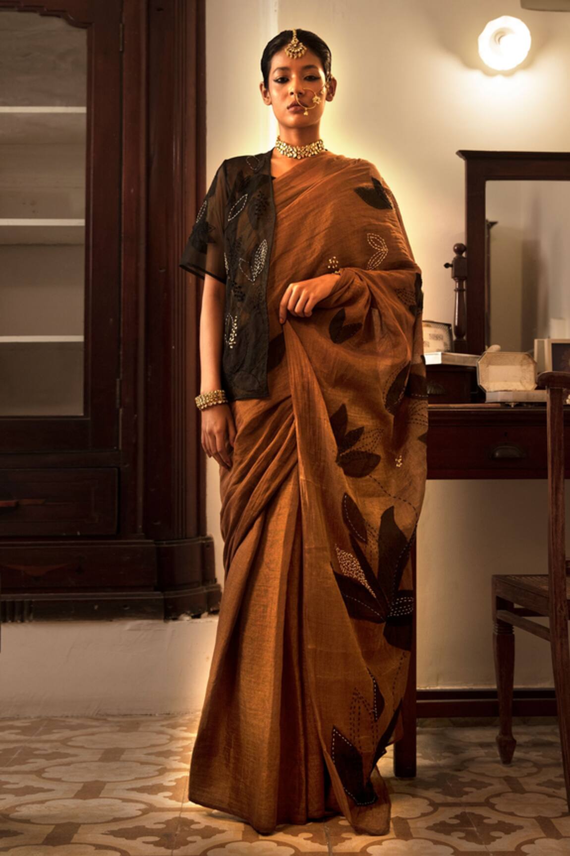Chambray & CO. Hoor Floral Embroidered Saree With Jacket 