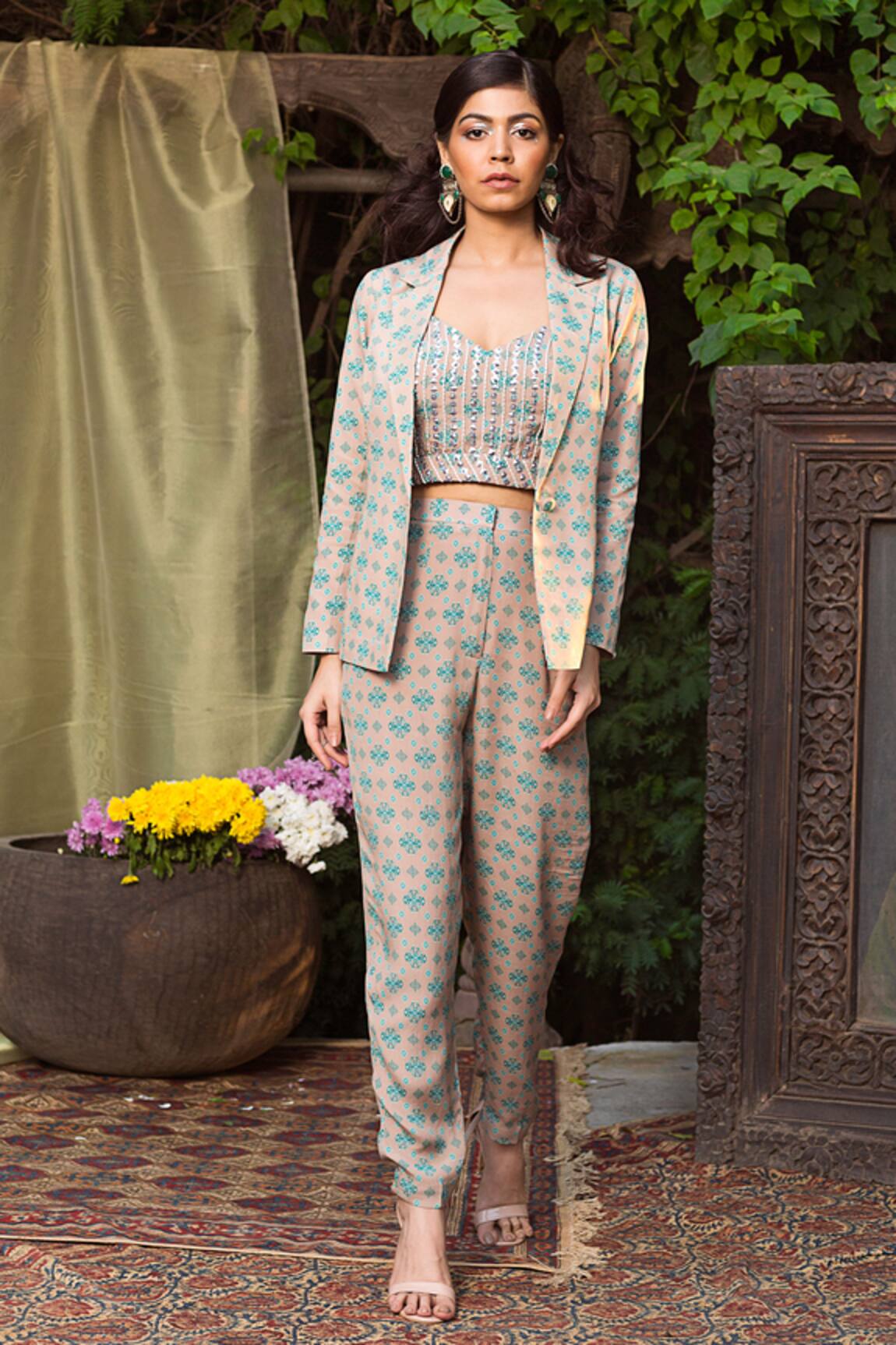 Chhavvi Aggarwal Printed Suit Set