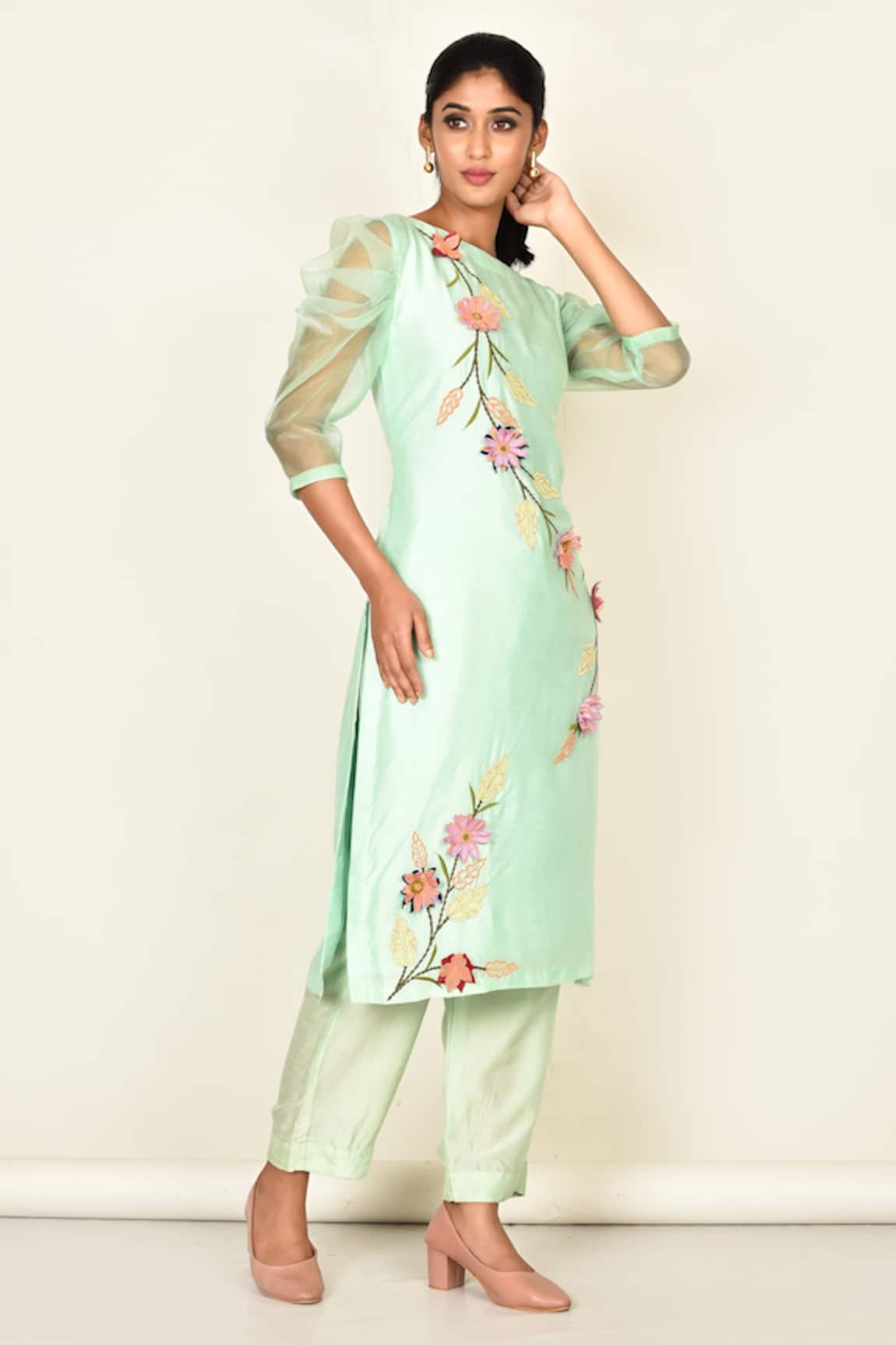 Khwaab By Sanjana Lakhani Floral Embroidered Kurta & Pant Set 