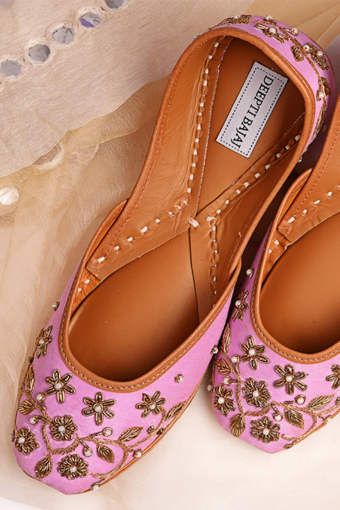 Label Deepti Bajaj Embroidered Juttis