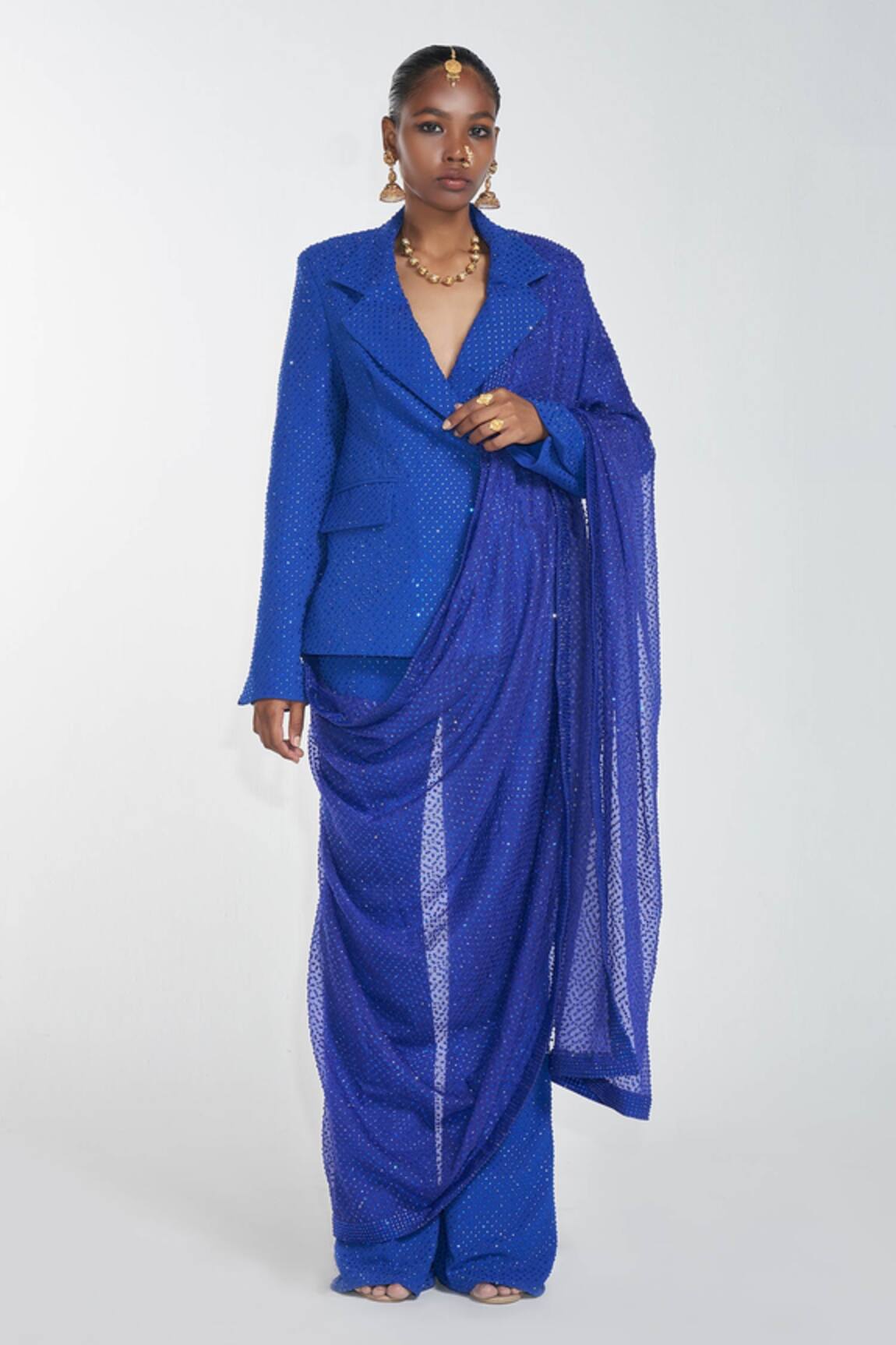 Itrh Crystal Blazer & Pant With Dupatta
