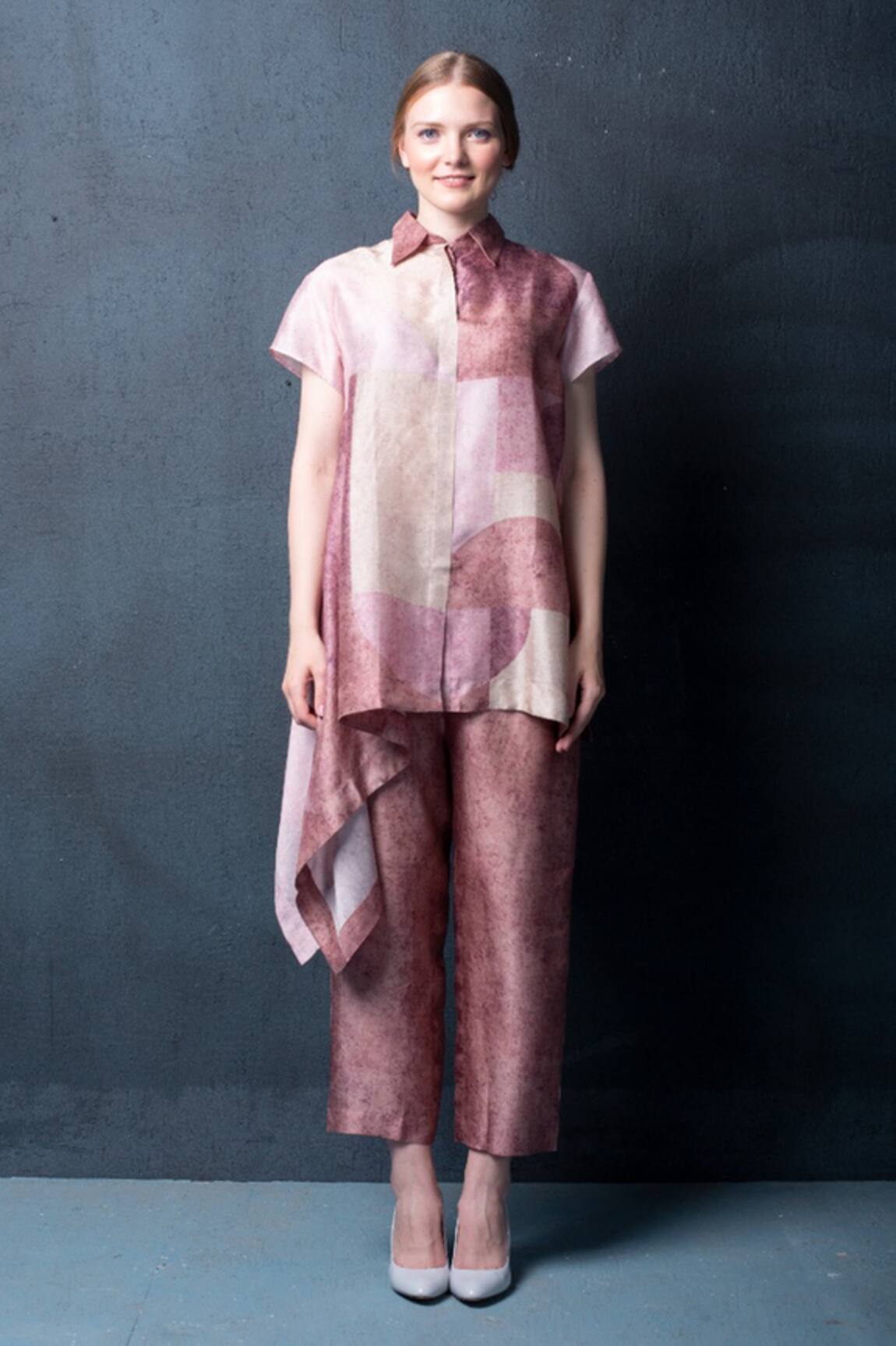 Clos Spread Collar Tunic & Pant Set