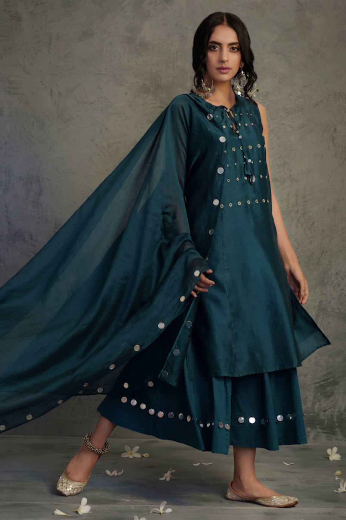 Charkhee Chanderi Kurta Set 