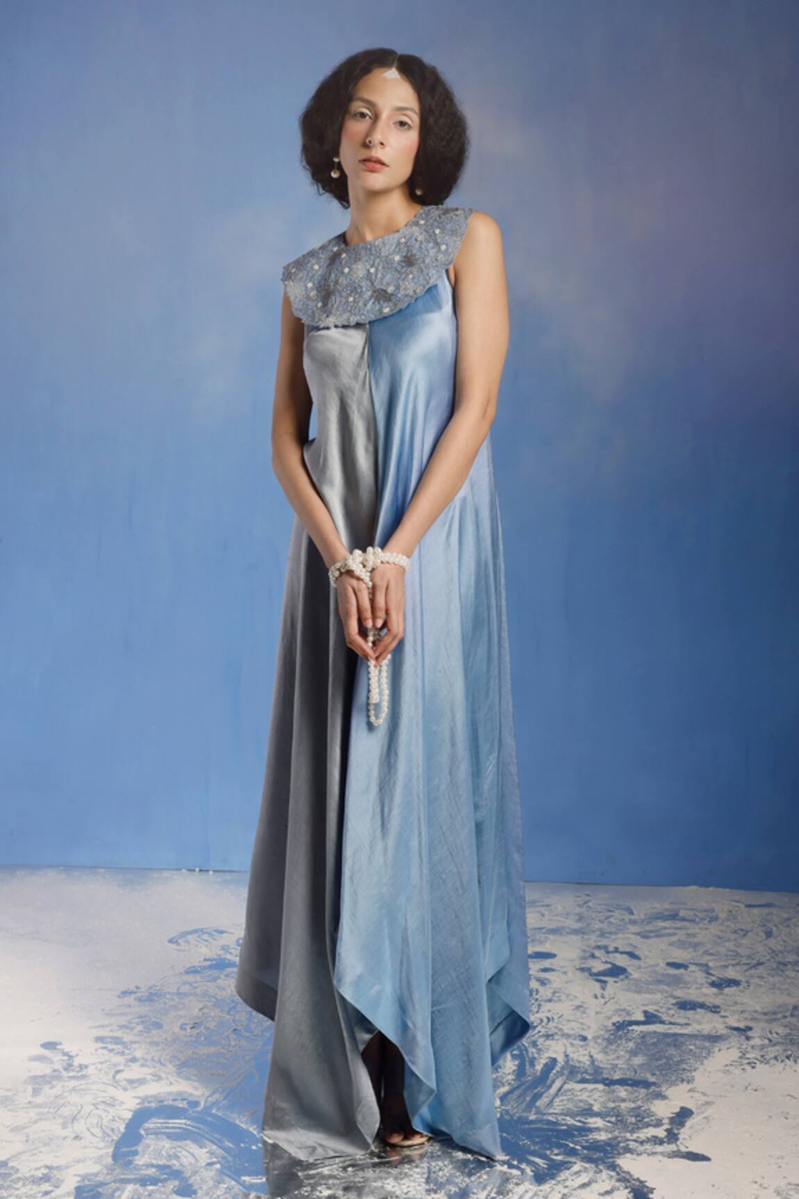 Eclat By Prerika Jalan Colour Block Gown With Necklet 