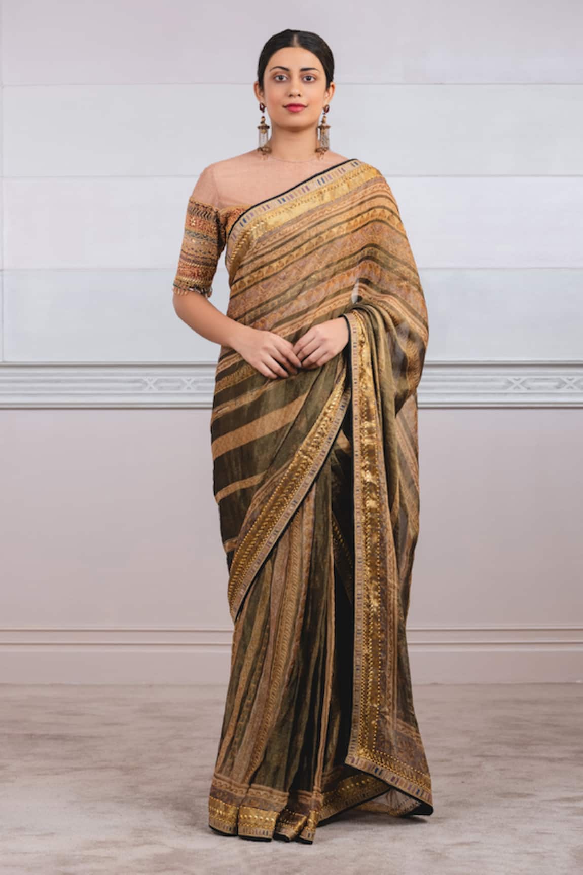 Tarun Tahiliani Printed Zari Pre-Draped Saree Set 
