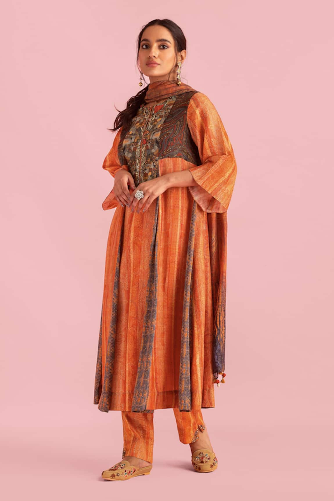 Saundh Embossed Flared Kurta Set