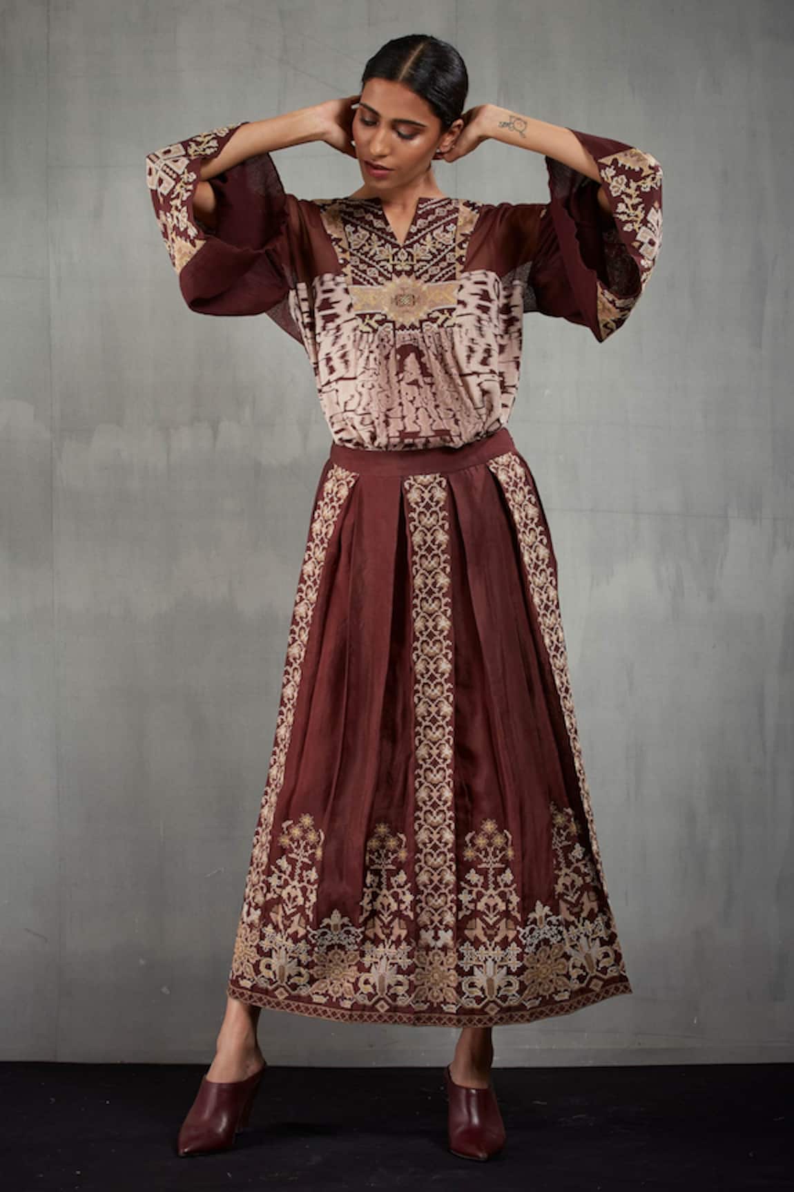 Kavita Bhartia Silk Embroidered Skirt Set