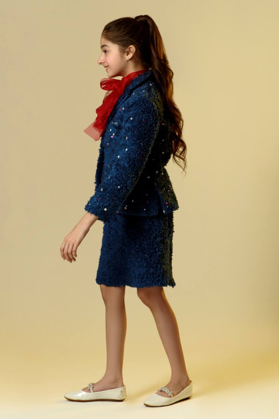 Girls blazer uniform talk to me with speech bubble
