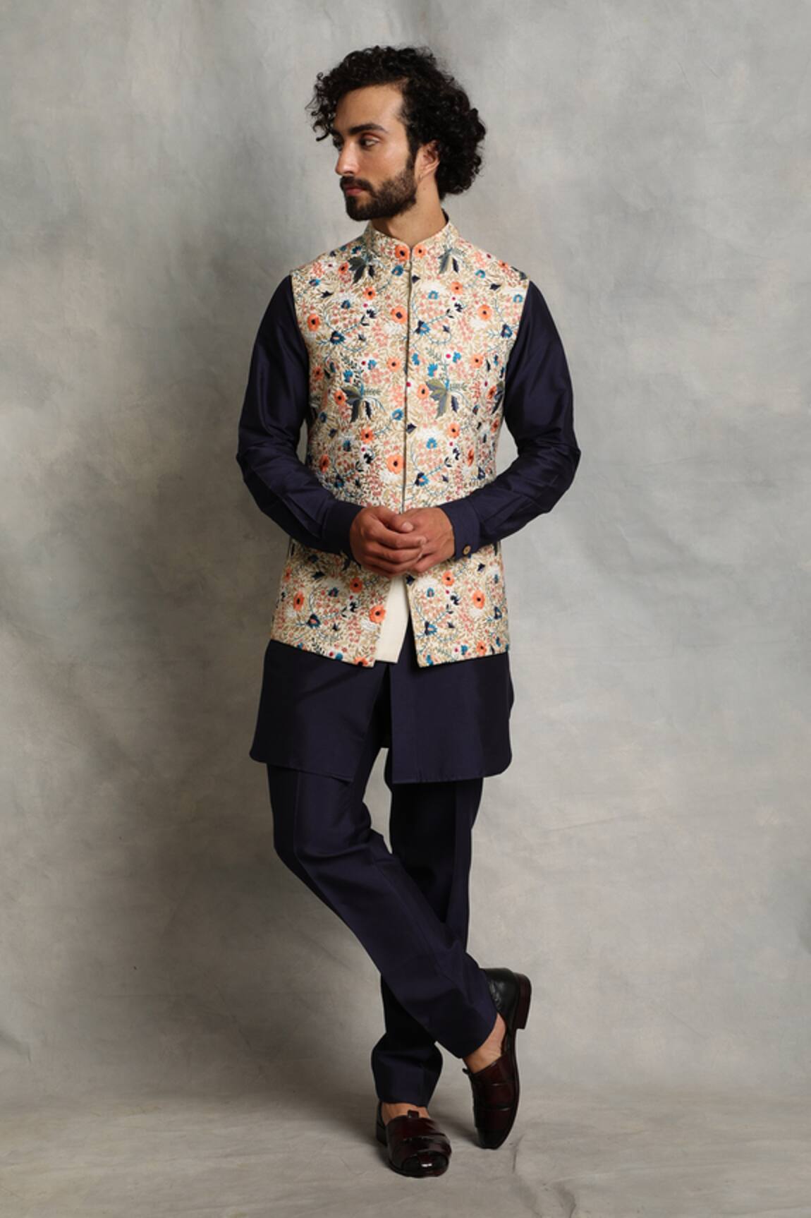 Gargee Designers Embroidered Bundi & Kurta Set 