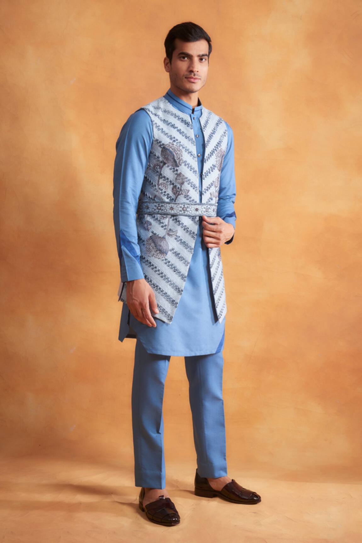 Gargee Designers Embroidered Bundi & Kurta Set