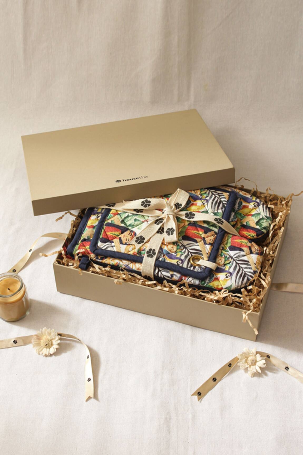 House This Intruz Printed Kitchen Set Gift Box