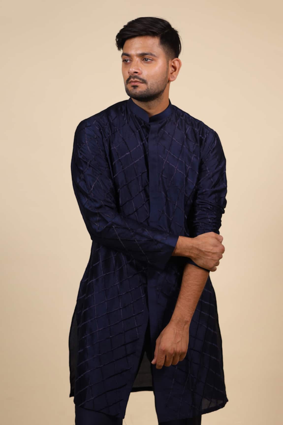 Hilo Design Dupion Silk Lattice Pattern Kurta 