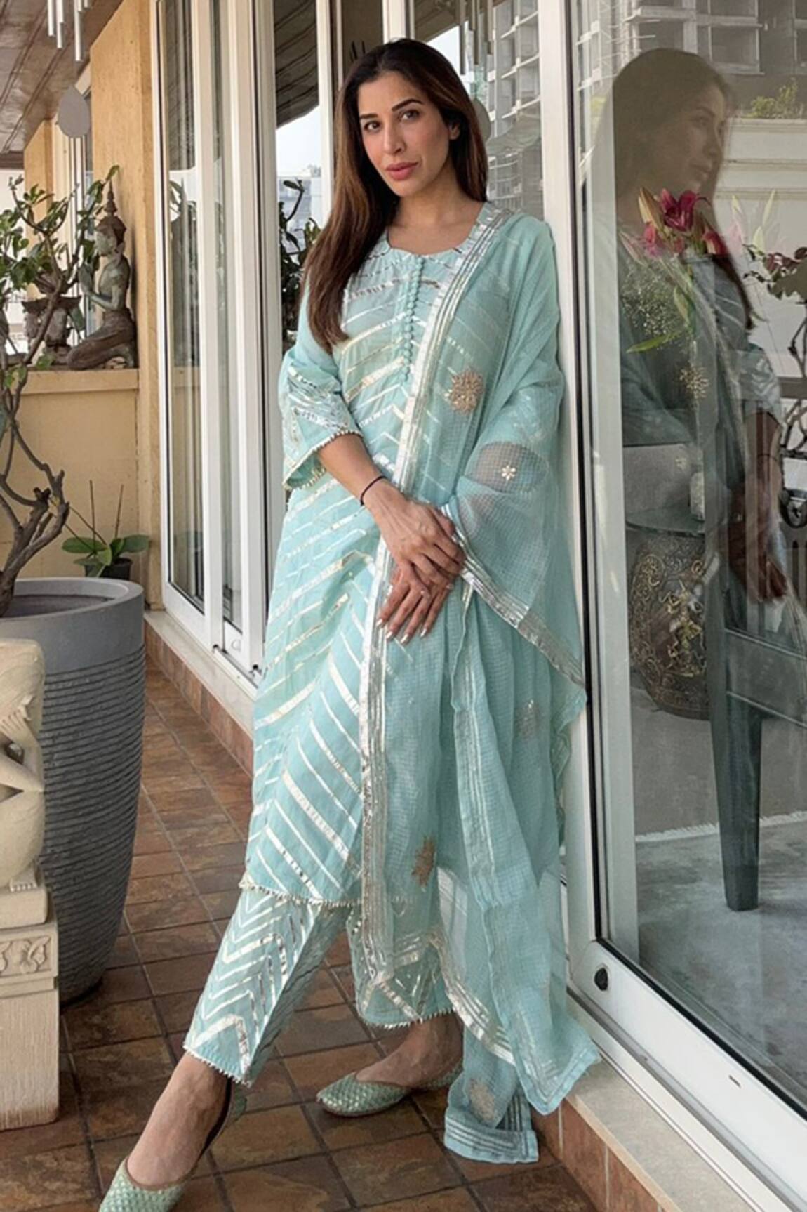 Maison Shefali Gota Embroidered Kurta Set