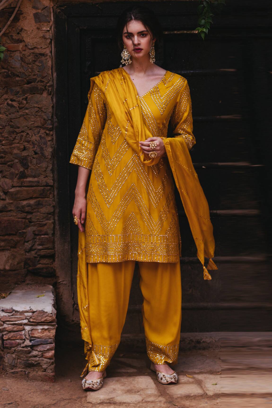 Samatvam By Anjali Bhaskar Hand Embroidered Kurta Set