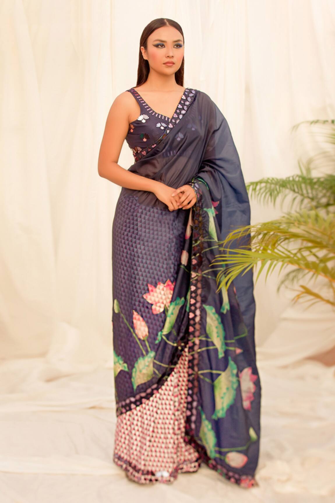 Izzumi Mehta Organza Printed Saree with Blouse 